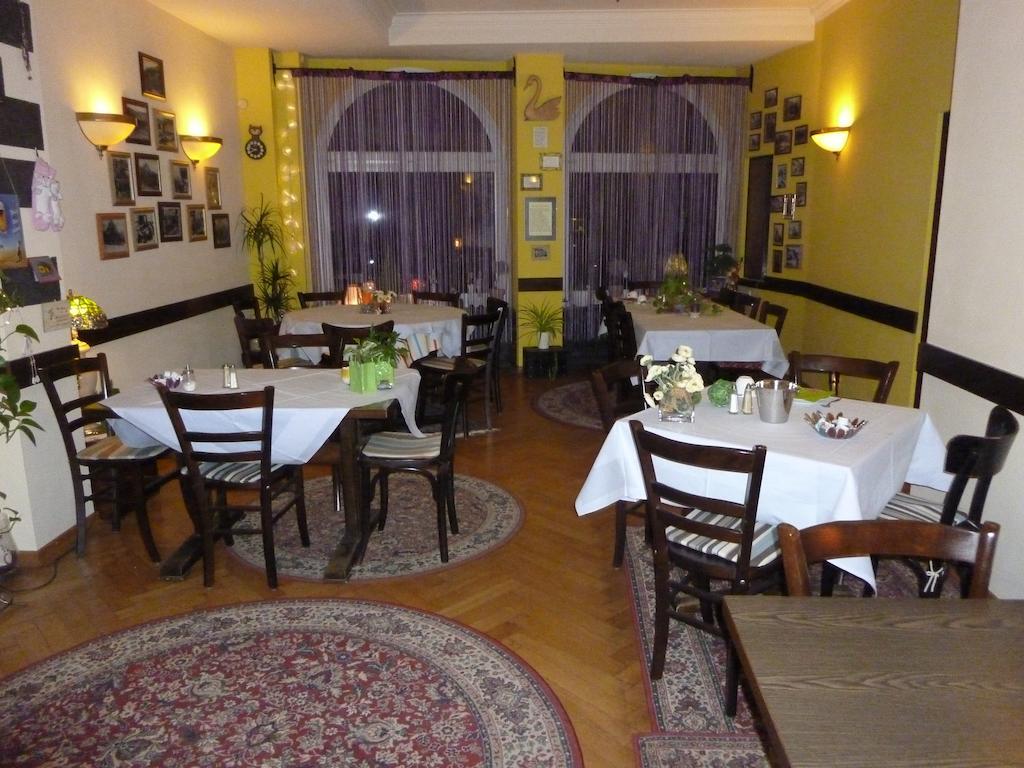 Achathotel Zum Schwan Idar-Oberstein Ngoại thất bức ảnh